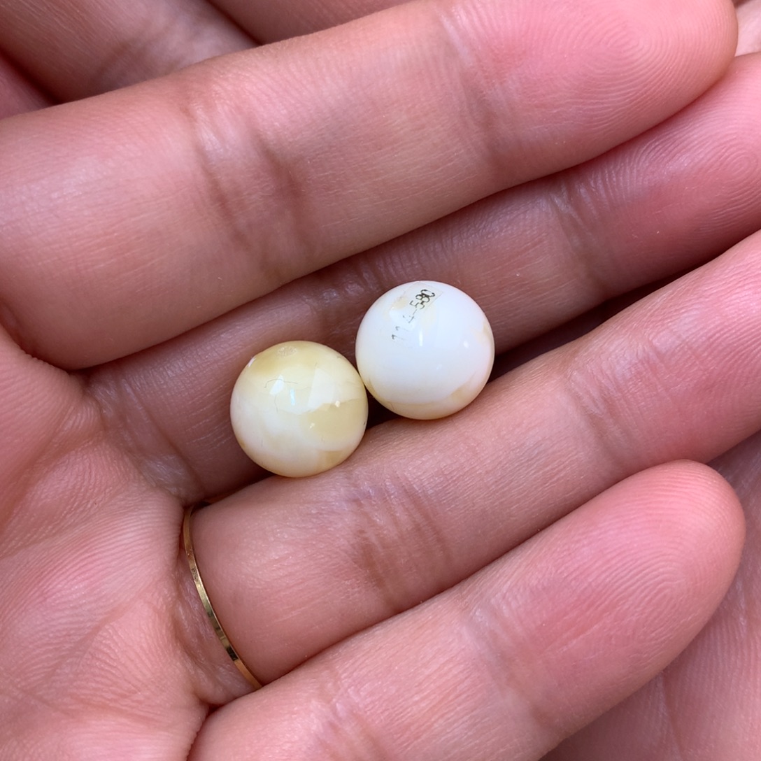 少****琥珀未镶嵌裸石蜜蜡