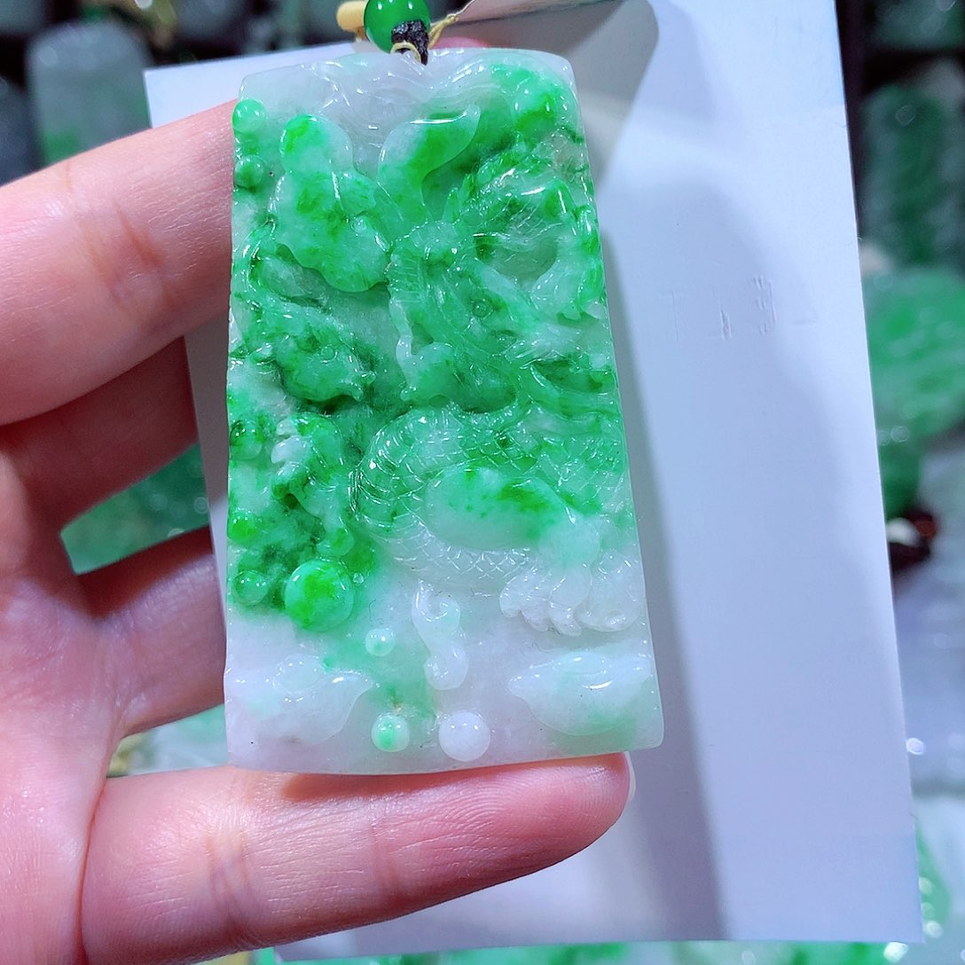 翡翠吊坠(不含链)未镶嵌