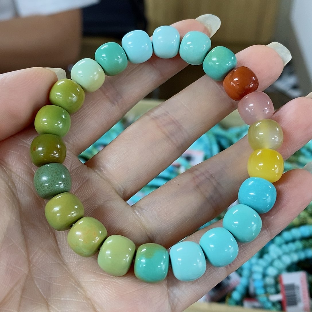未镶嵌绿松石珠宝奇石