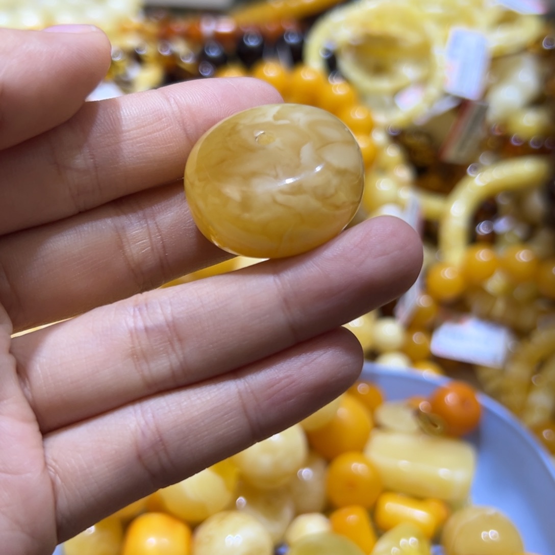 琥珀珠宝奇石未镶嵌