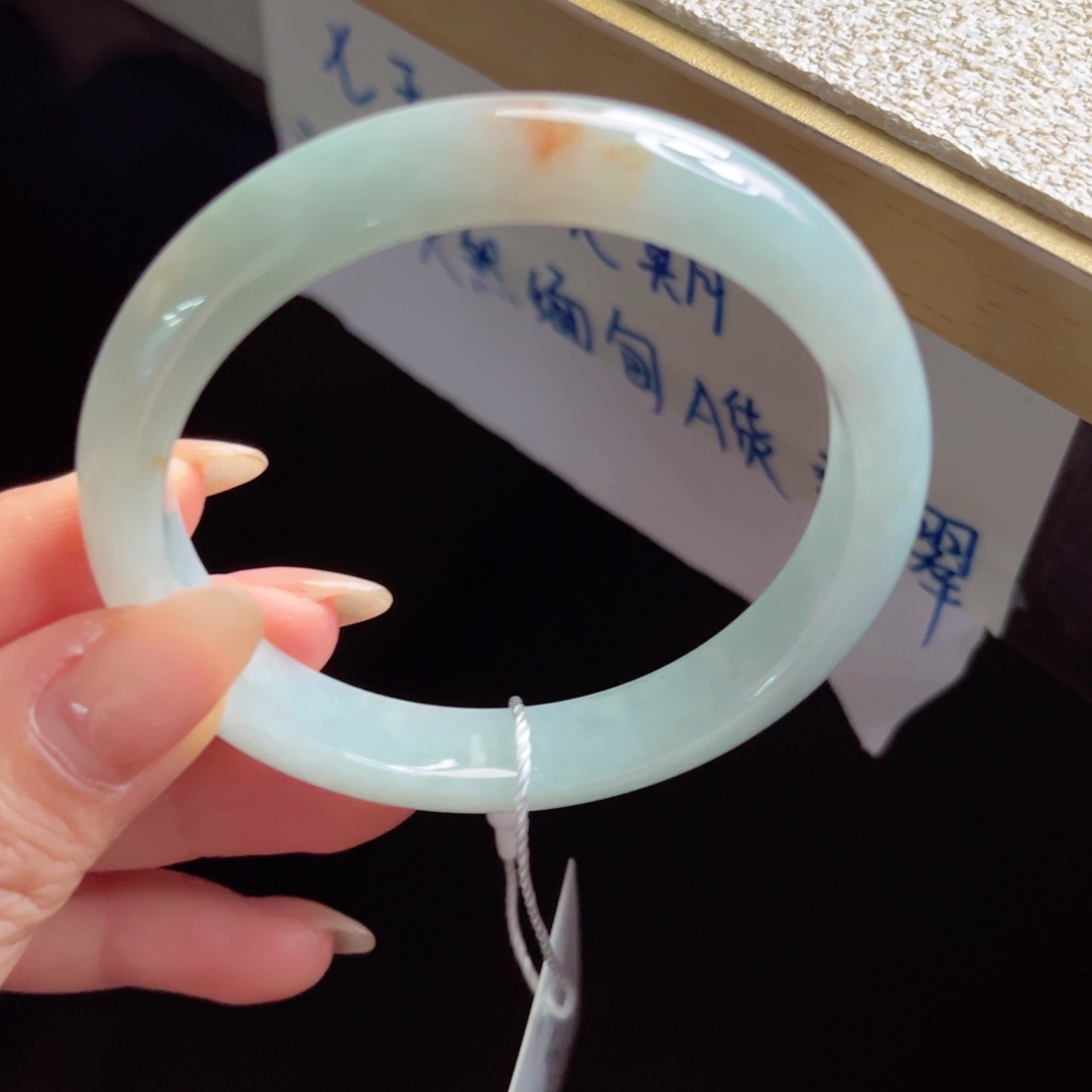 翡翠未镶嵌手镯手镯