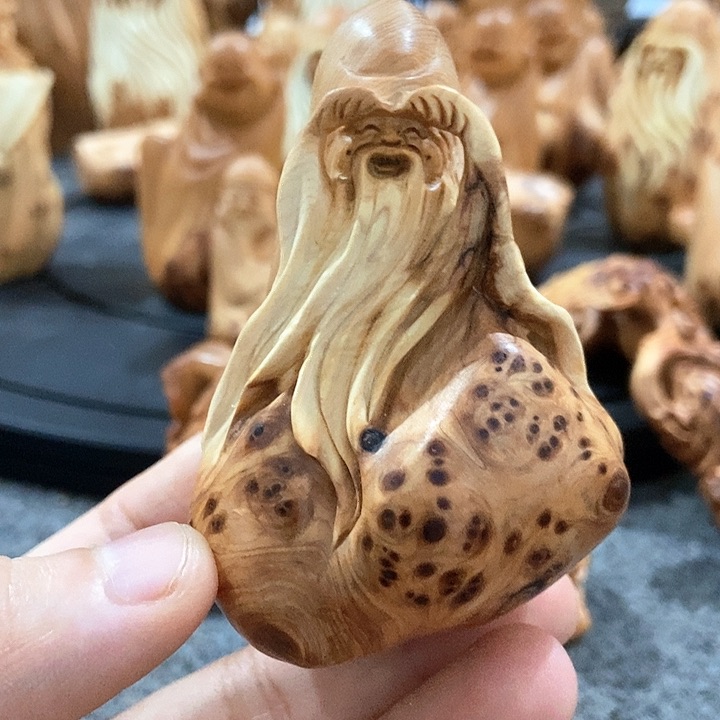 柏木（崖柏）留疤寿星