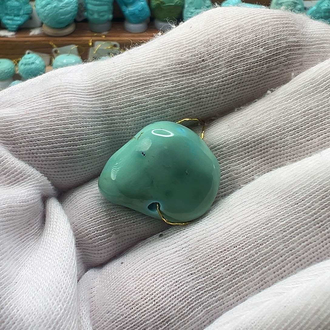 绿松石配饰未镶嵌