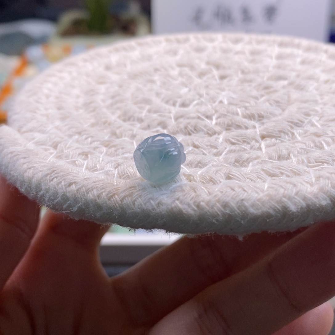 翡翠散珠天然翡翠莲花珠8.7×8.5