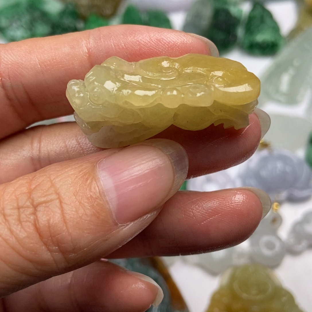 定制翡翠未镶嵌翡翠