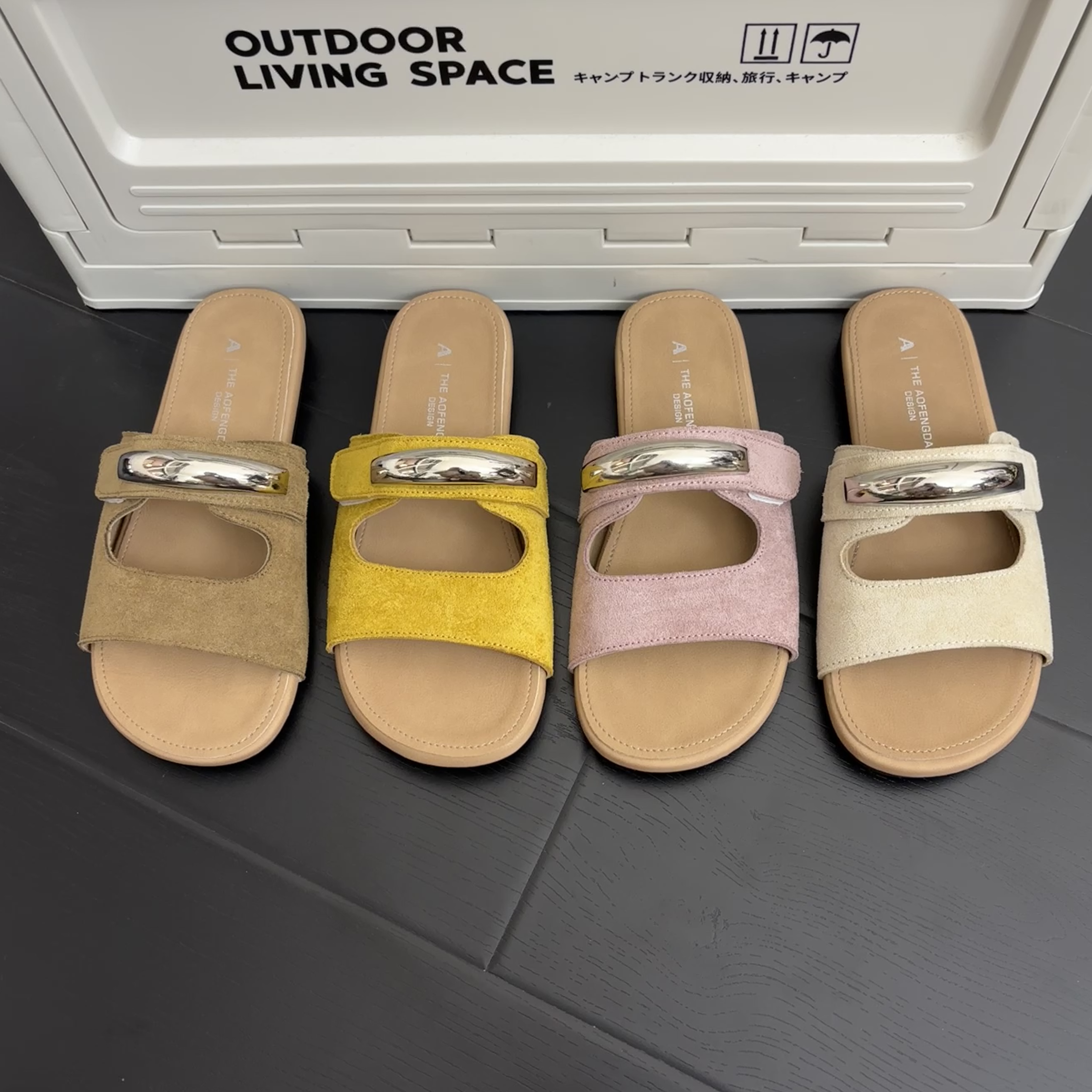 【三喜】‘一字金属扣’魔术贴休闲百搭沙滩拖鞋欧若风平底2025夏软底