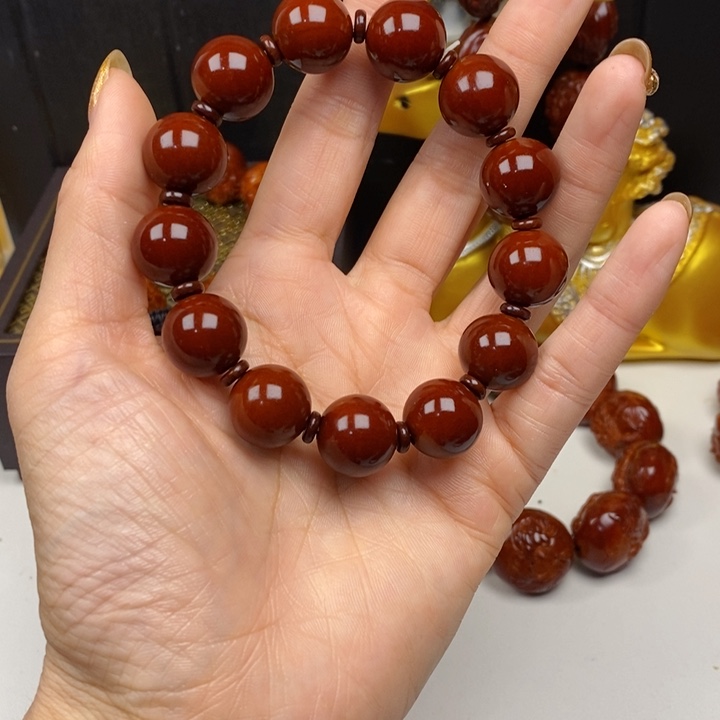 橄榄核吊坠长**红橄榄核手串