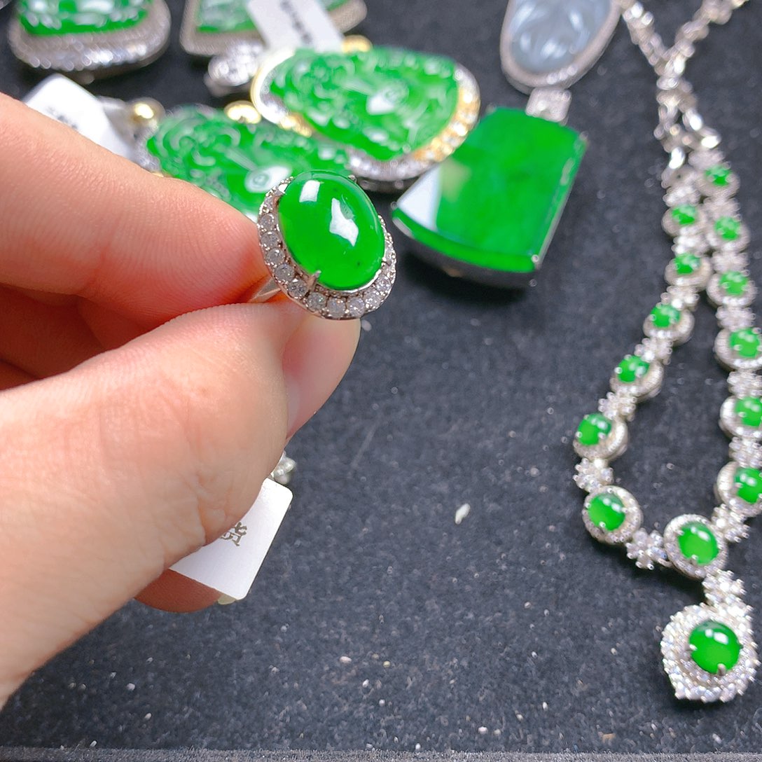 颈饰银S925镶嵌翡翠翡翠