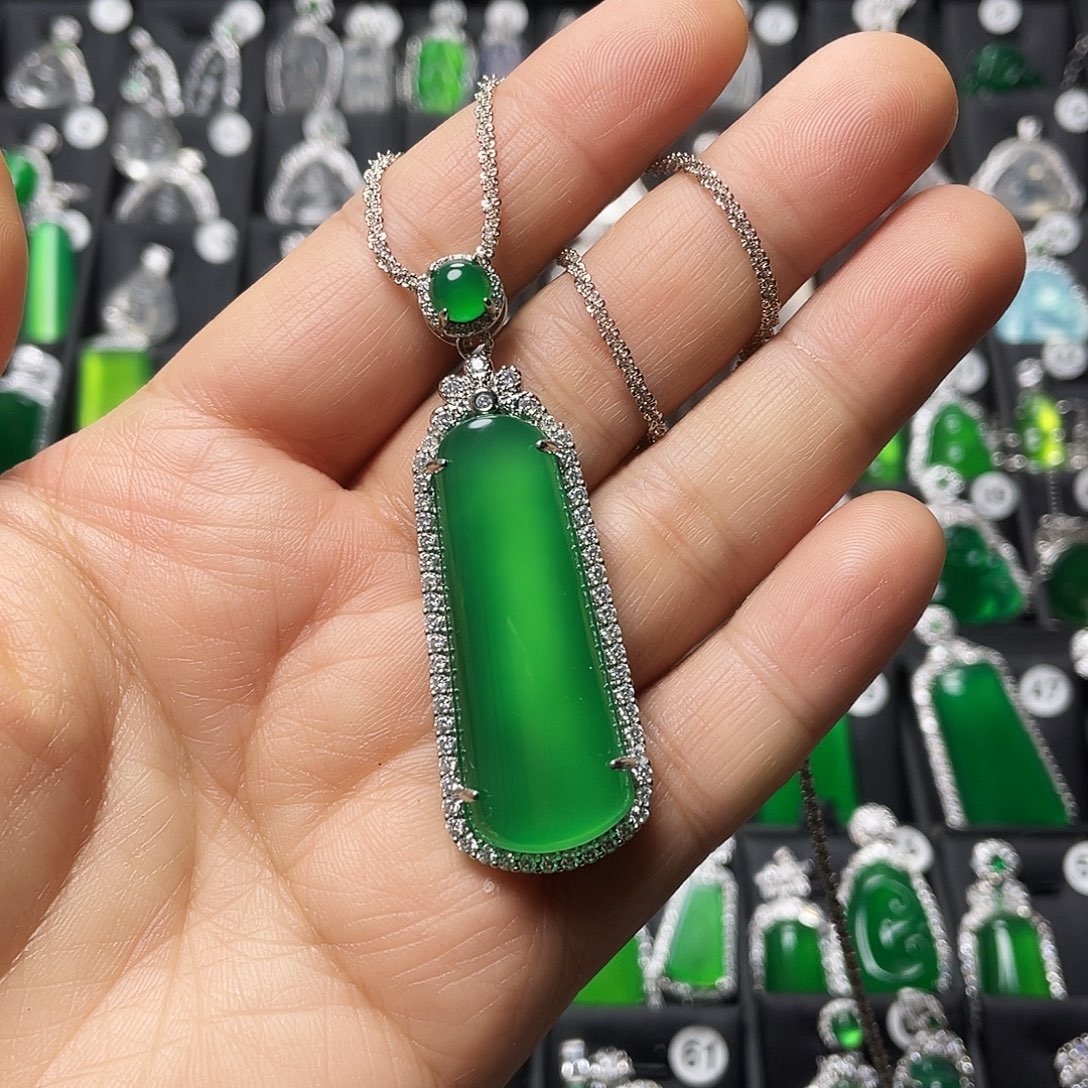 玛瑙/玉髓合金颈饰