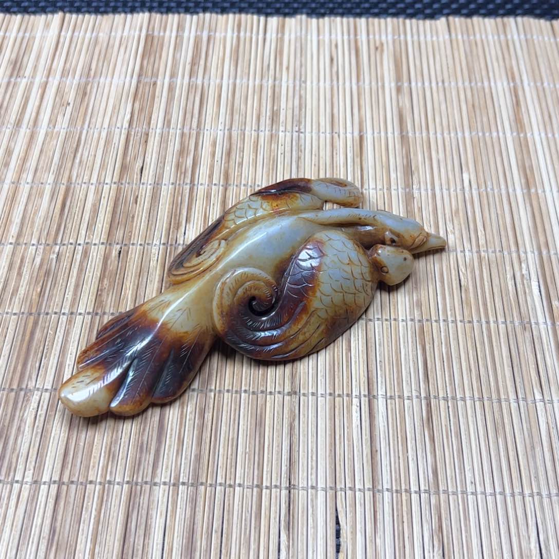 和田玉未镶嵌把件