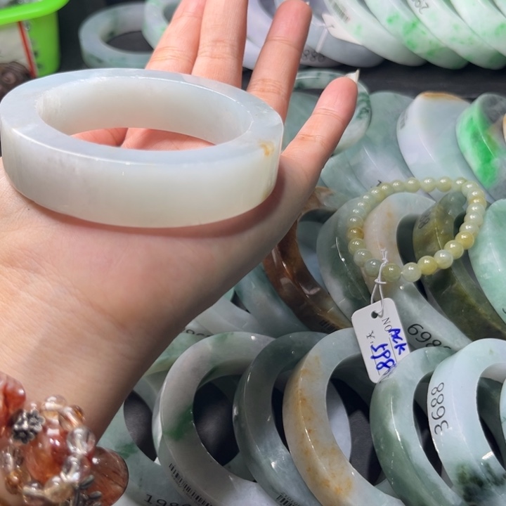 定制翡翠未镶嵌手镯翡翠