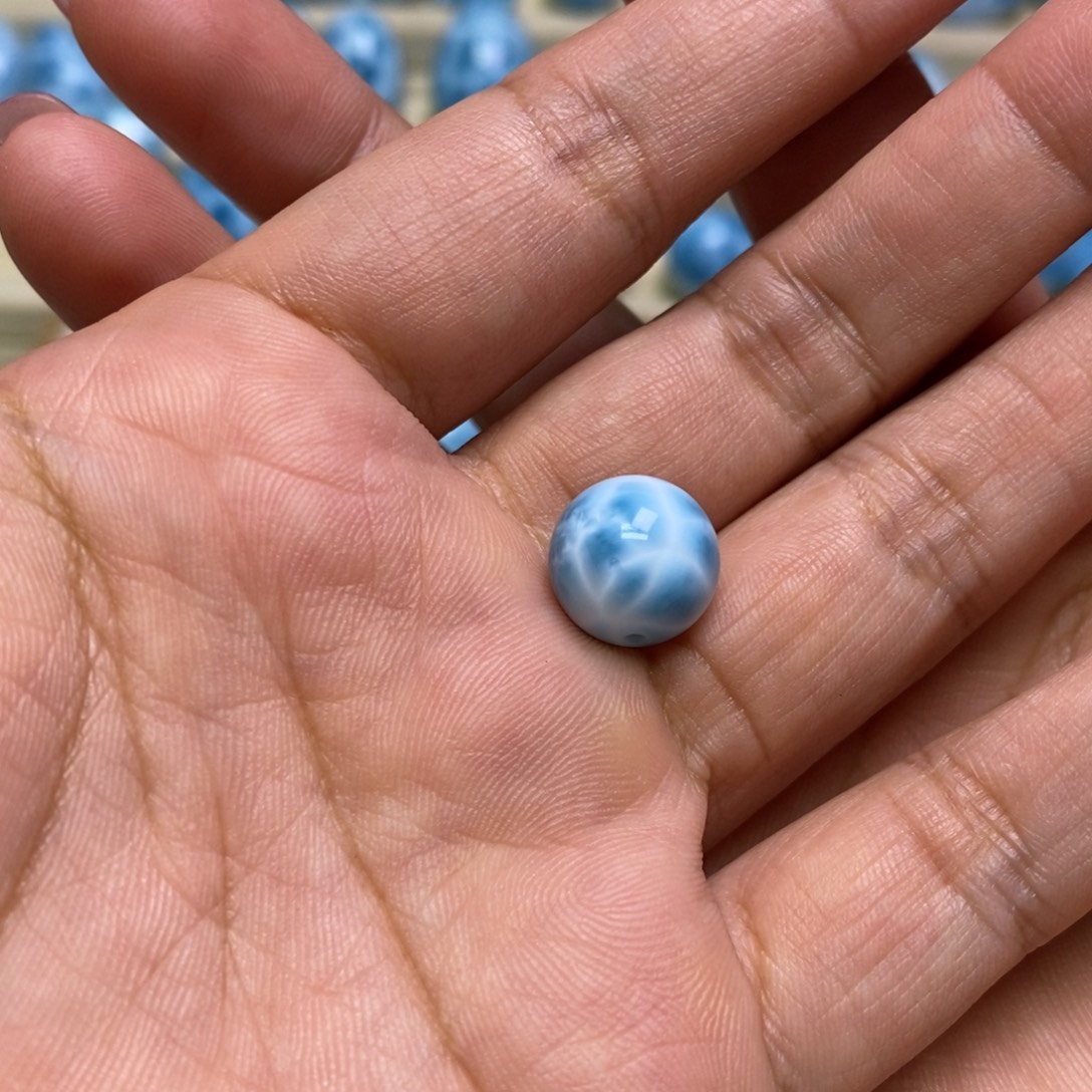 ****a针钠钙石（海纹石）未镶嵌颈饰