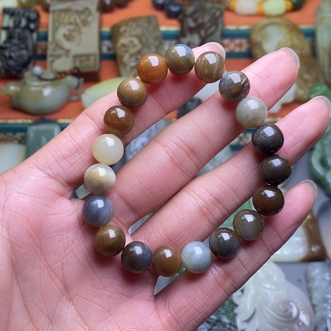 和田玉颈饰未镶嵌