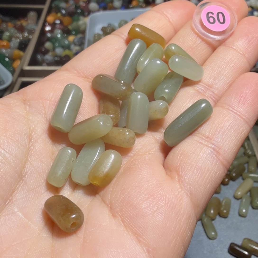 和田玉未镶嵌珠宝奇石