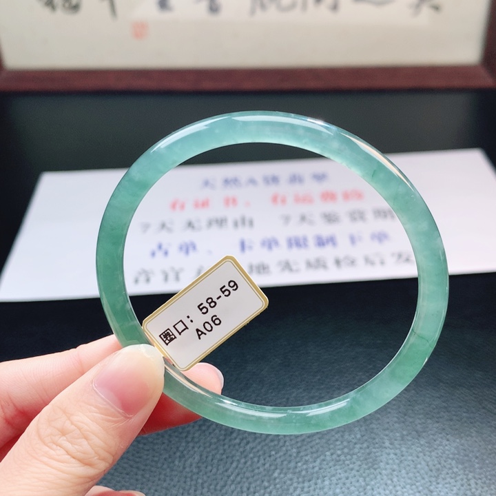 翡翠未镶嵌手镯翡翠手镯60