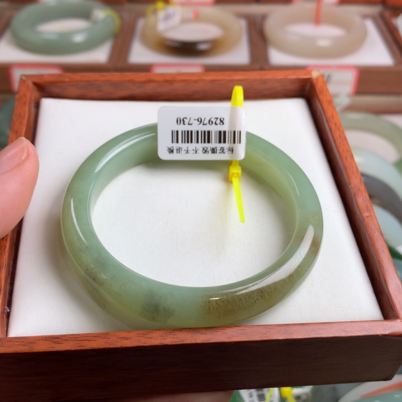 【闪购商品】和田玉手镯未镶嵌
