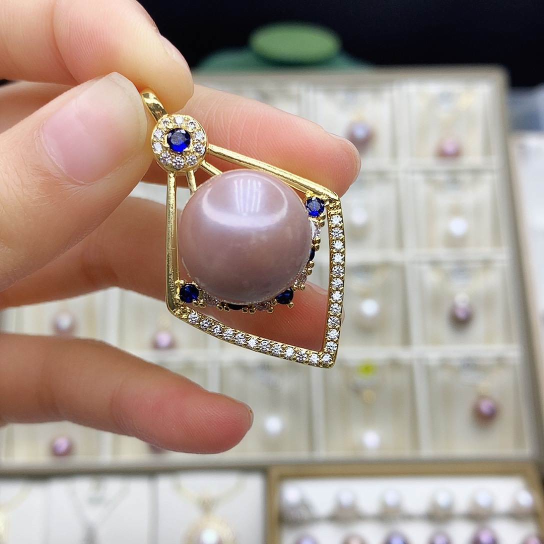 淡水珍珠颈饰合金