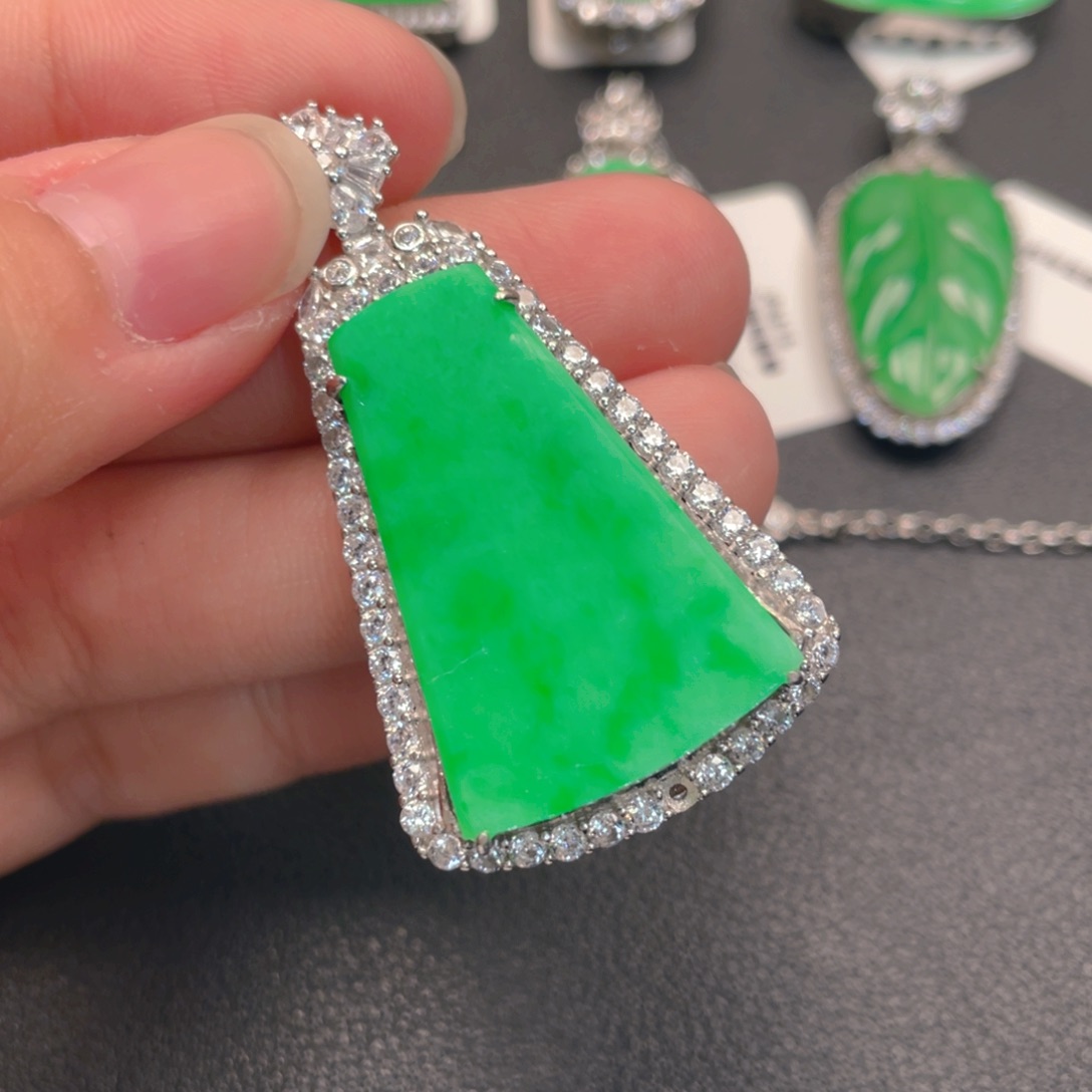 翡翠银S925镶嵌吊坠(不含链)