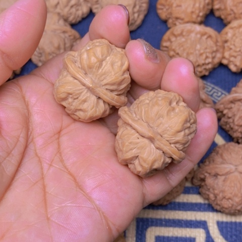 【闪购商品】文玩核桃吊坠淡**清蛙蛙33
