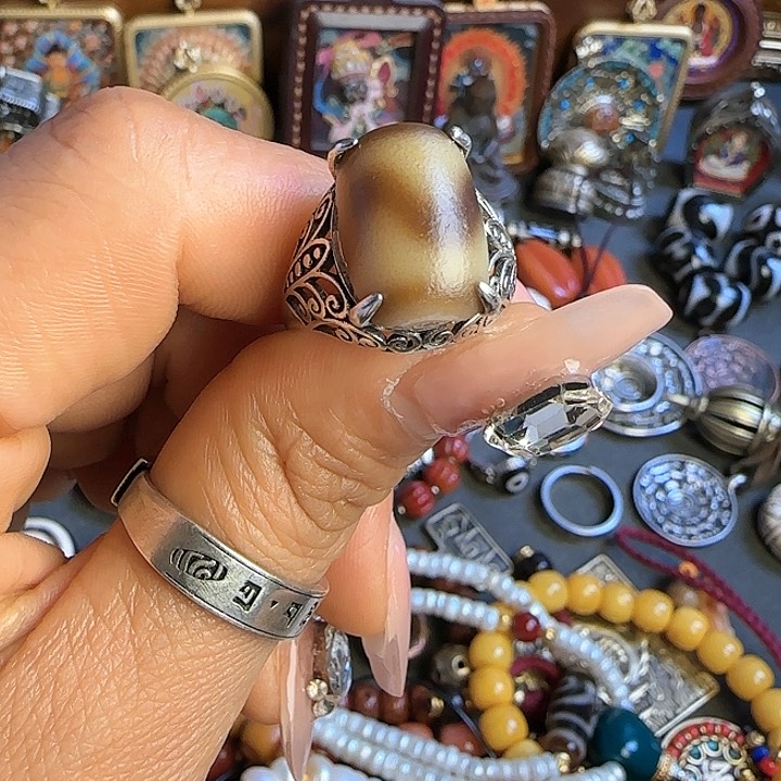 泥塑我**界谢谢，扎西德勒