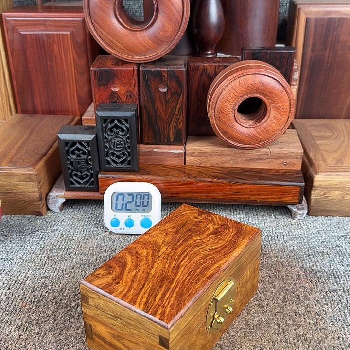 德***哥刺猬紫檀（非洲黄花梨）