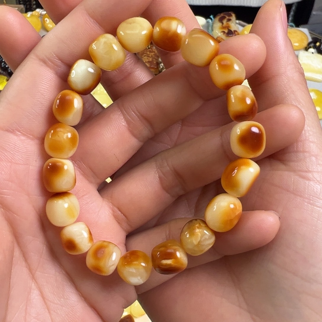 蜜蜡裸石未镶嵌蜜蜡