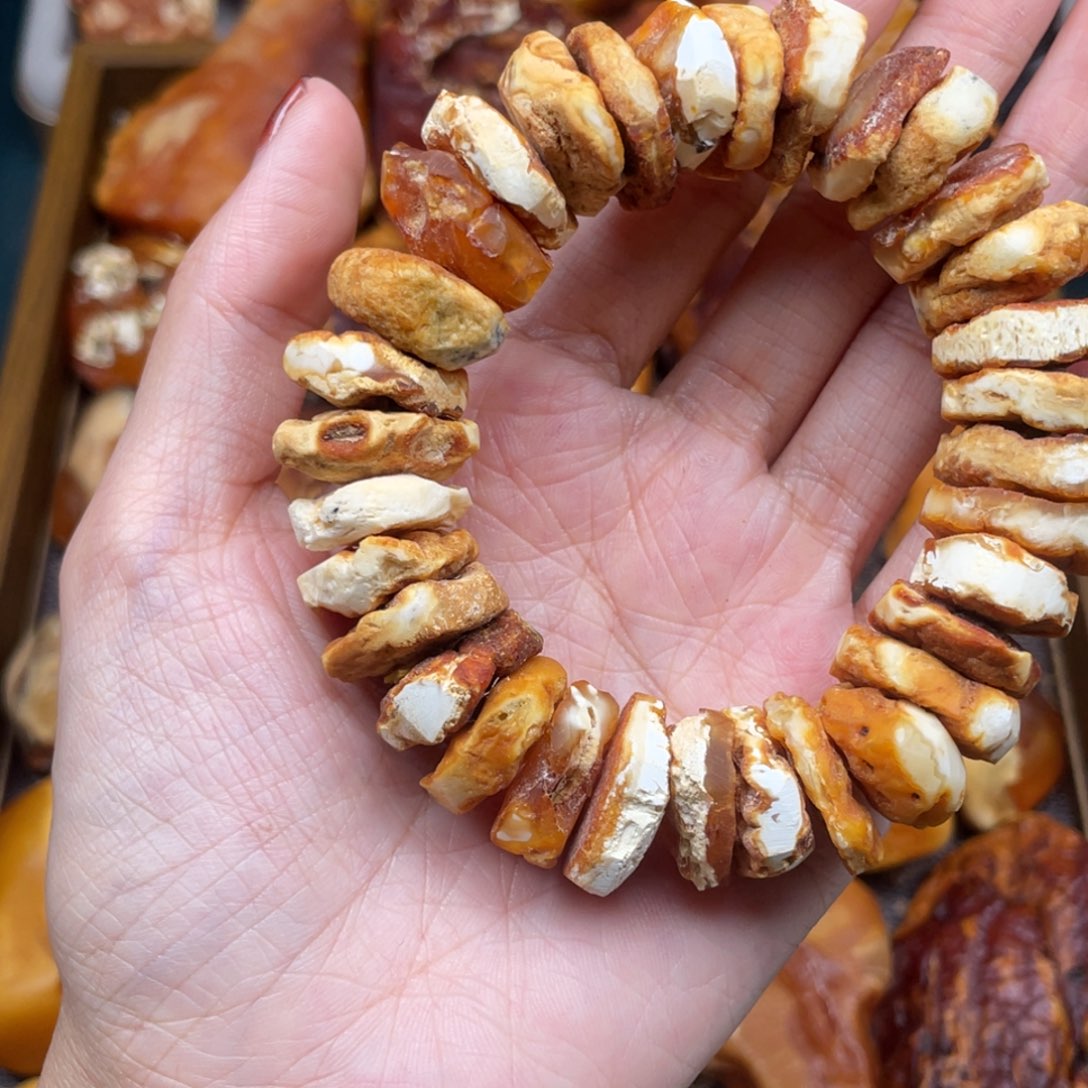 琥珀未镶嵌珠宝奇石