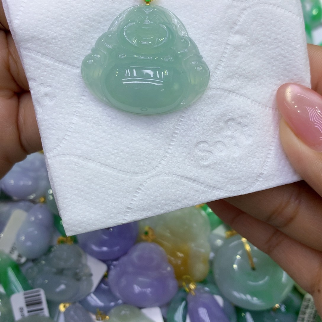 颈饰18K金镶嵌翡翠