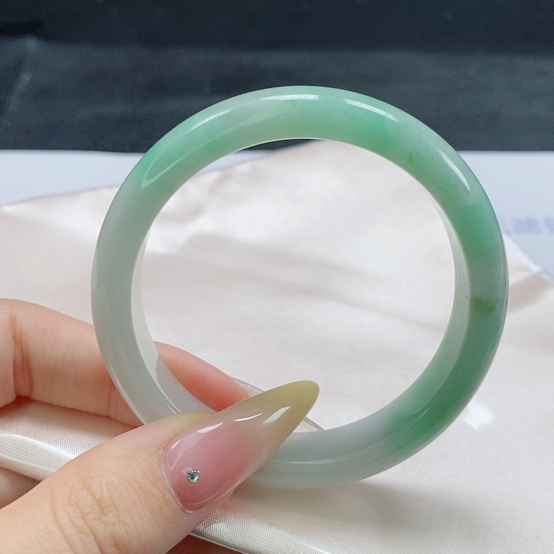 【闪购商品】翡翠手镯未镶嵌343号