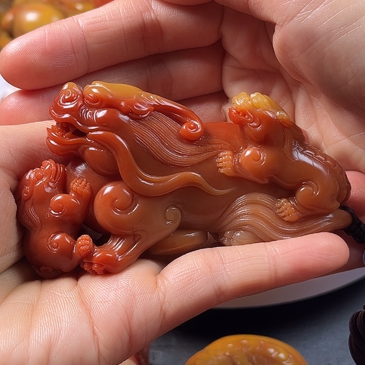 云***飘寿山石手把件把玩件