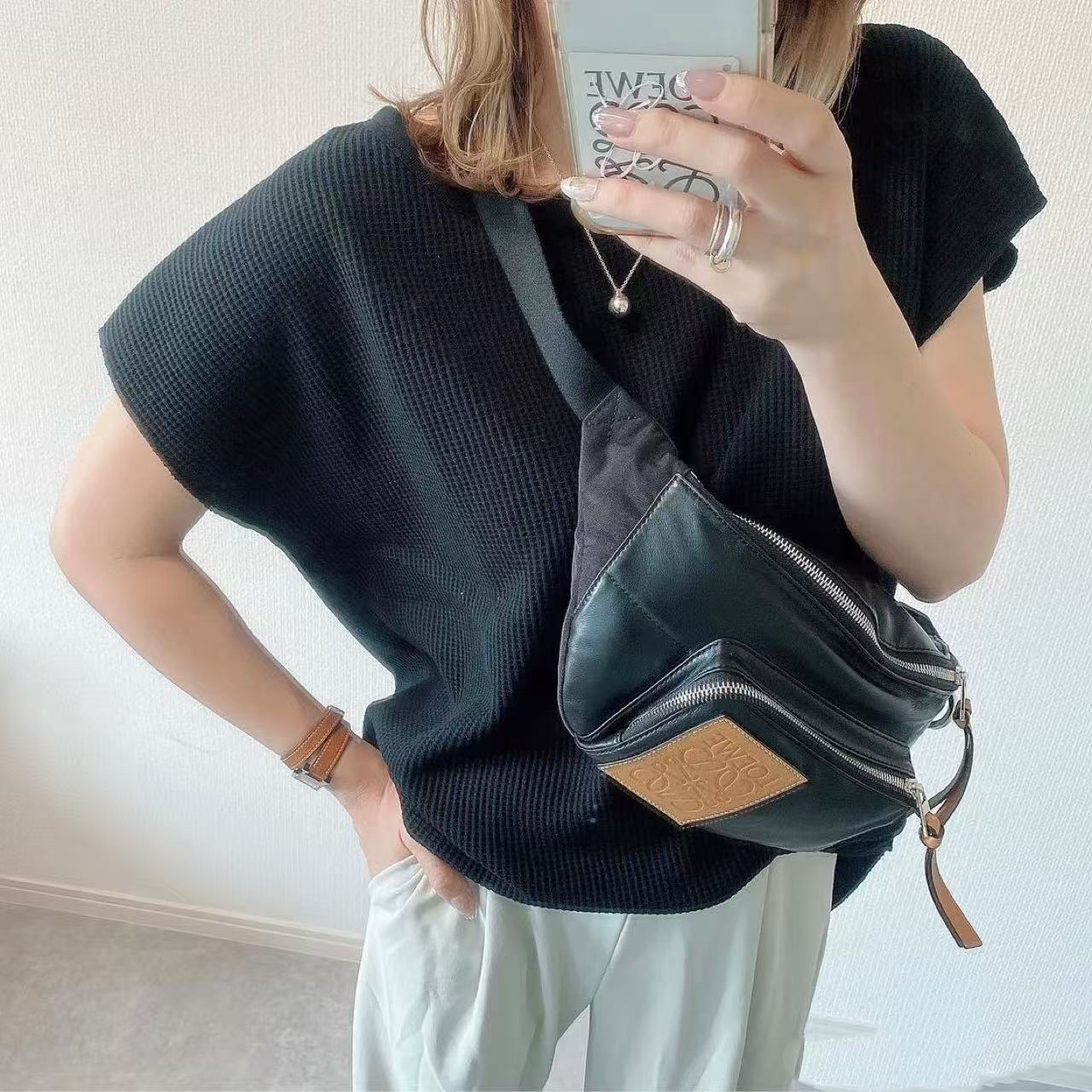 95新 LOEWE/罗意威 杭御古屋/71130/胸包