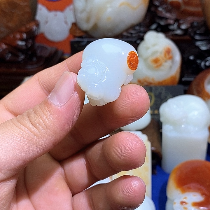 和田玉（糖玉）未镶嵌挂件