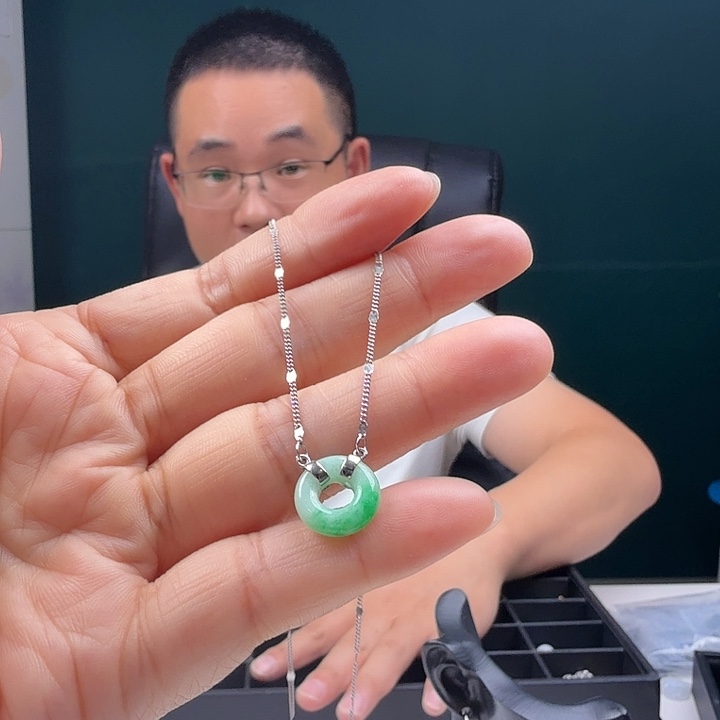 翡翠银S925镶嵌颈饰天然翡翠
