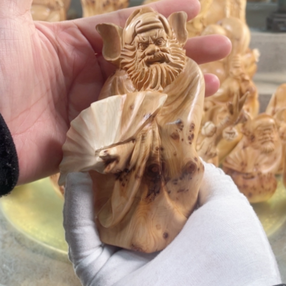 【闪购商品】柏木z**i崖柏工艺品手把件