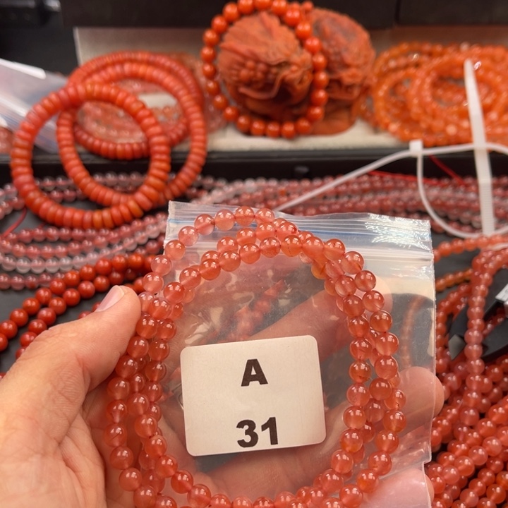 南红玛瑙未镶嵌多样性发货默认微瑕称重6mm