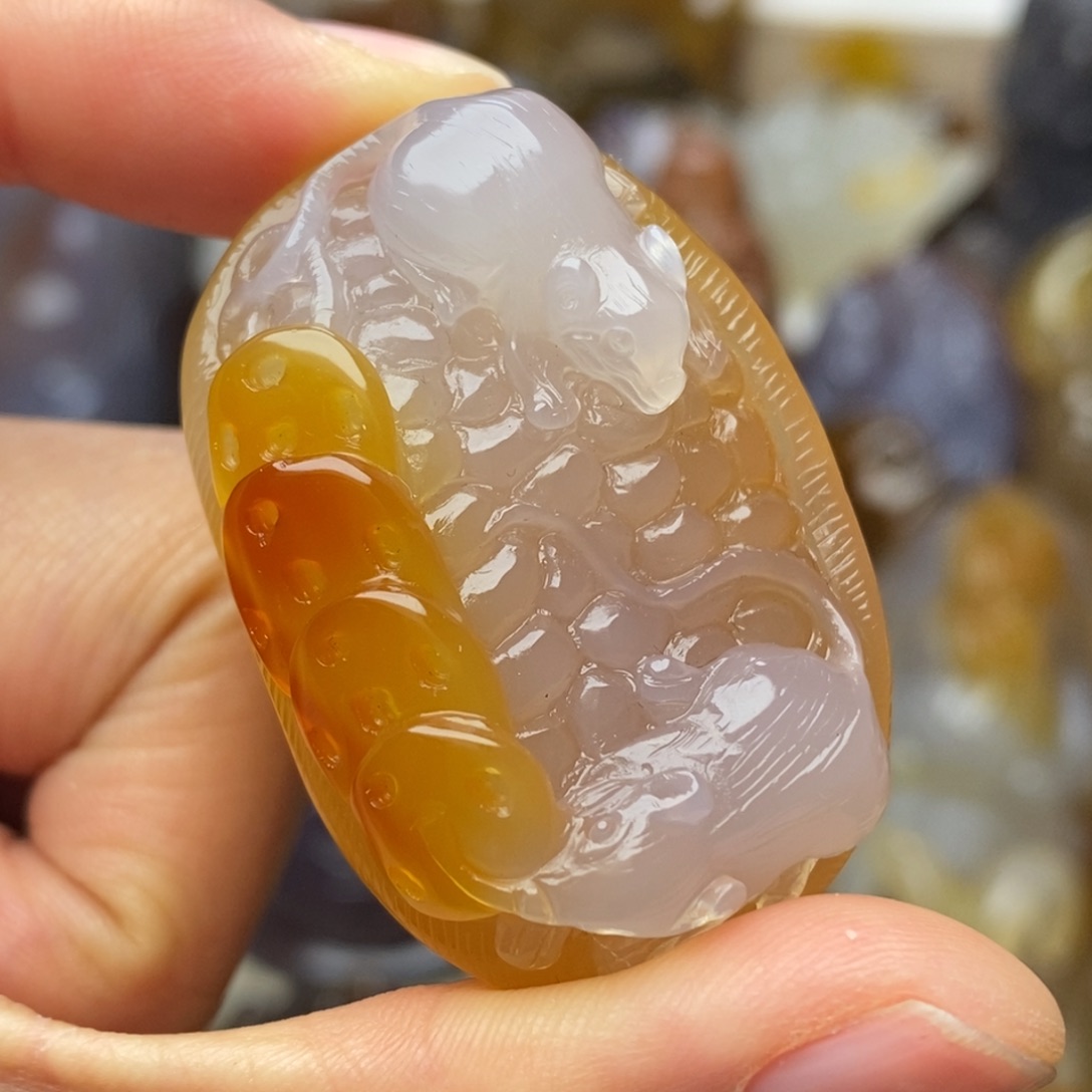 玛瑙/玉髓未镶嵌把件