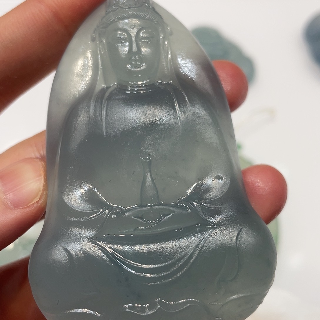 定制翡翠未镶嵌挂件