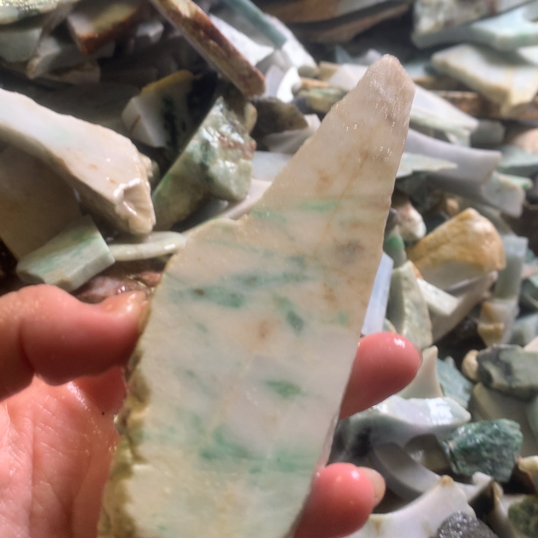 翡翠颈饰未镶嵌缅甸翡翠