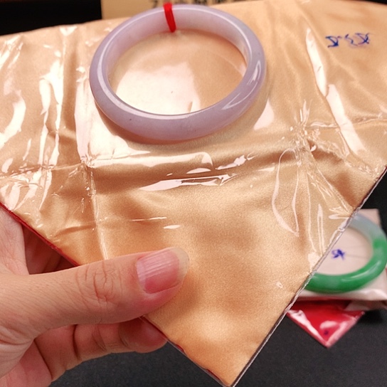 翡翠手镯未镶嵌53圈