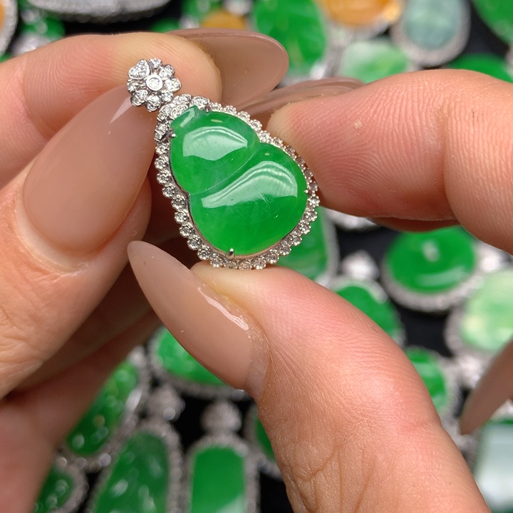 翡翠18K金镶嵌吊坠(不含链)