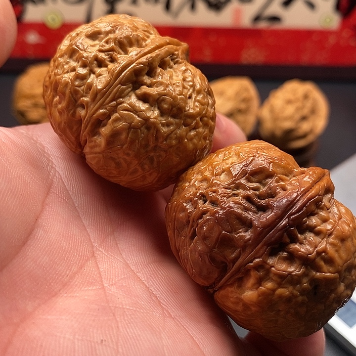 文玩核桃把件至尊元宝