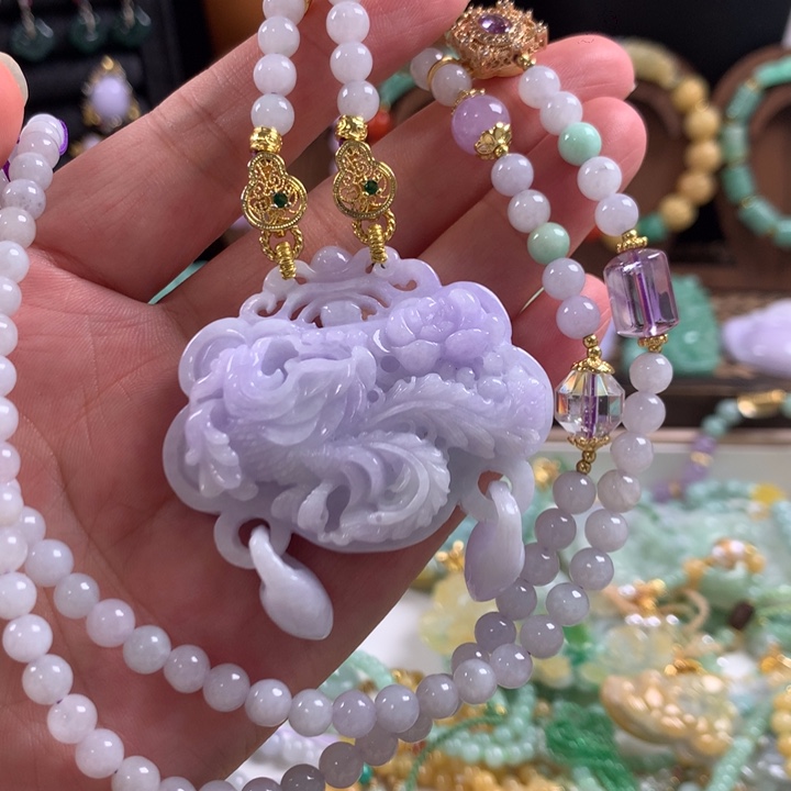 翡翠未镶嵌颈饰吊坠