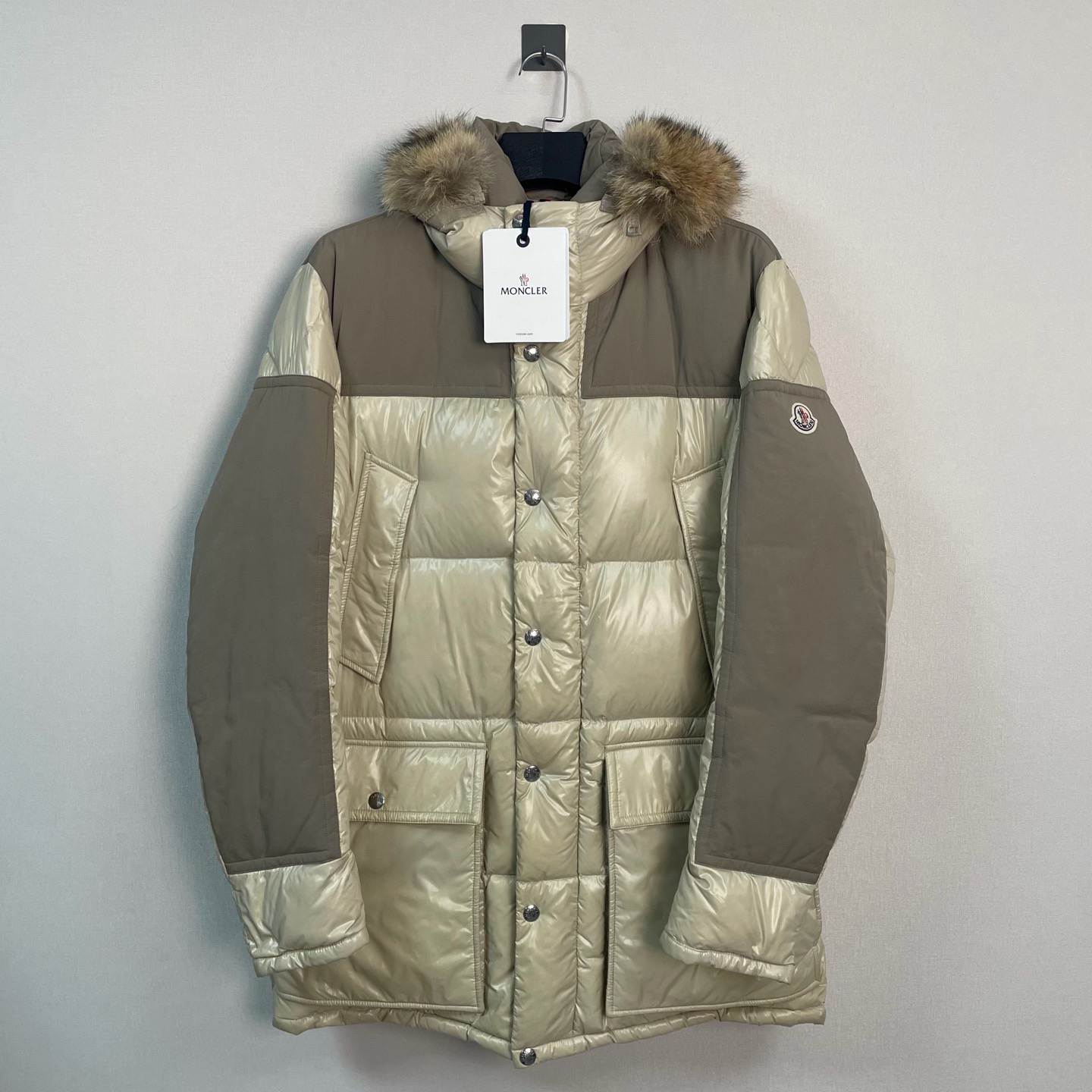 99新 MONCLER 盟可睐Fray系列亮面拼接羽绒服/5码/价17100