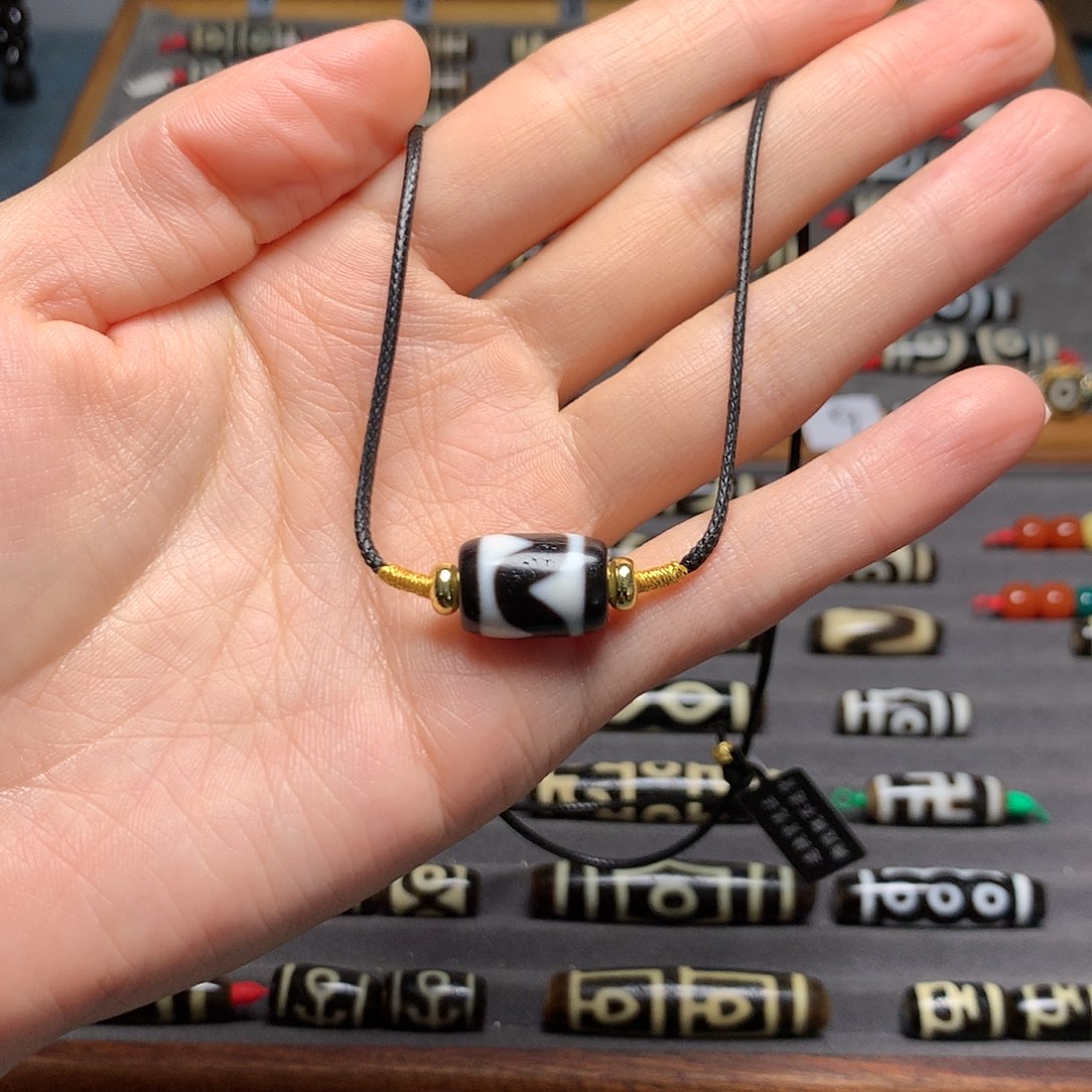 玛瑙/玉髓吊坠(赠链)未镶嵌