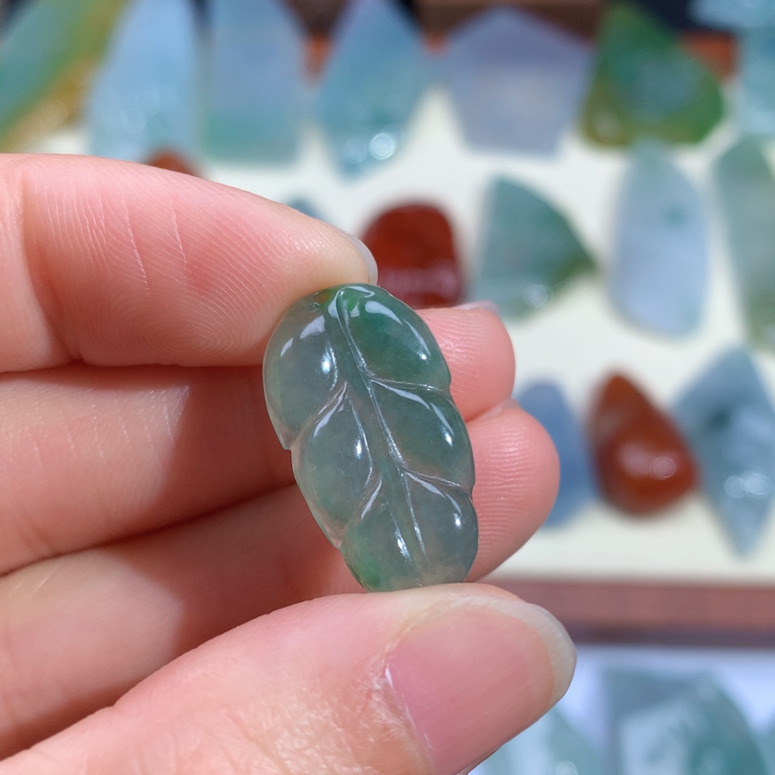 翡翠未镶嵌颈饰天然缅翡翠包邮