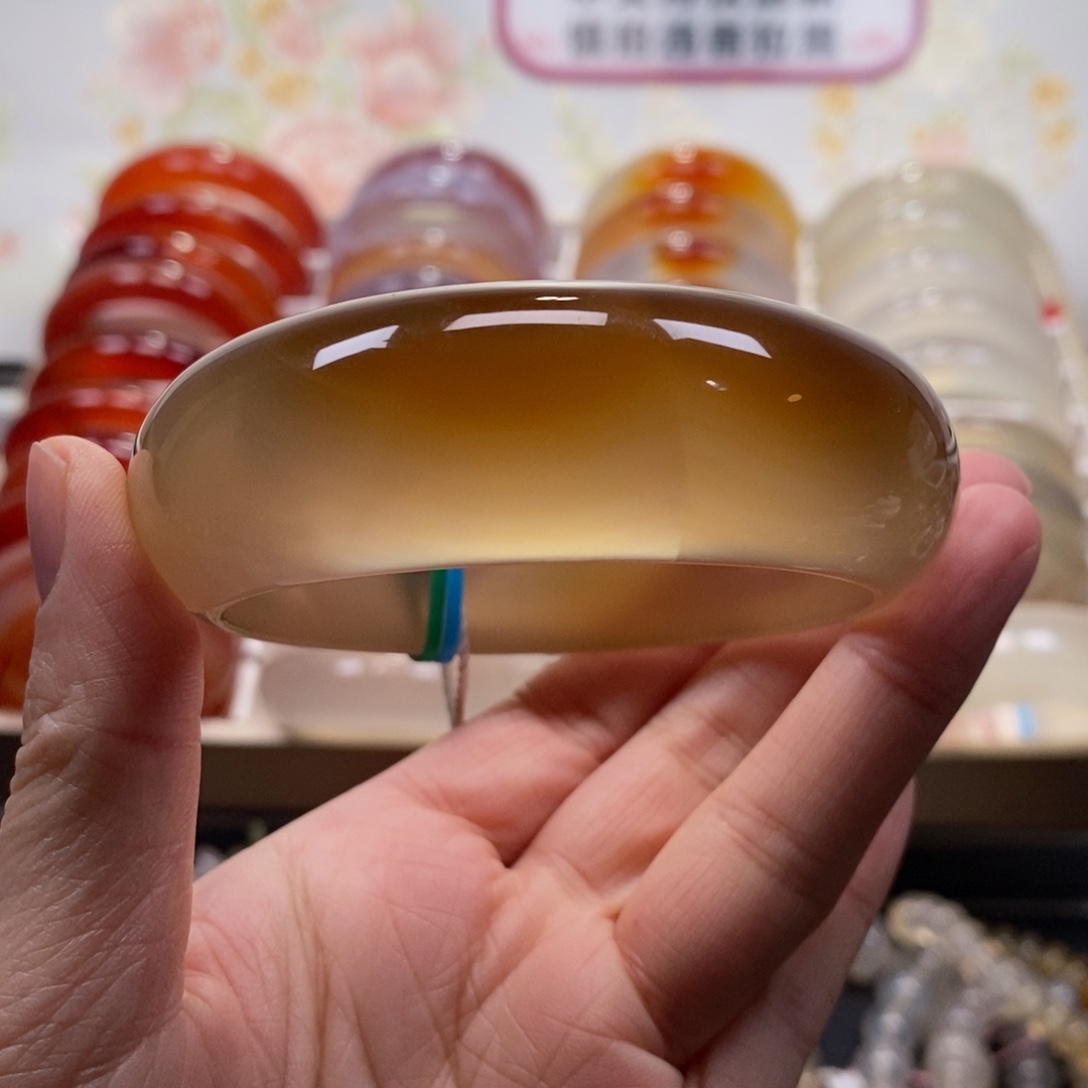 玛瑙/玉髓未镶嵌手镯