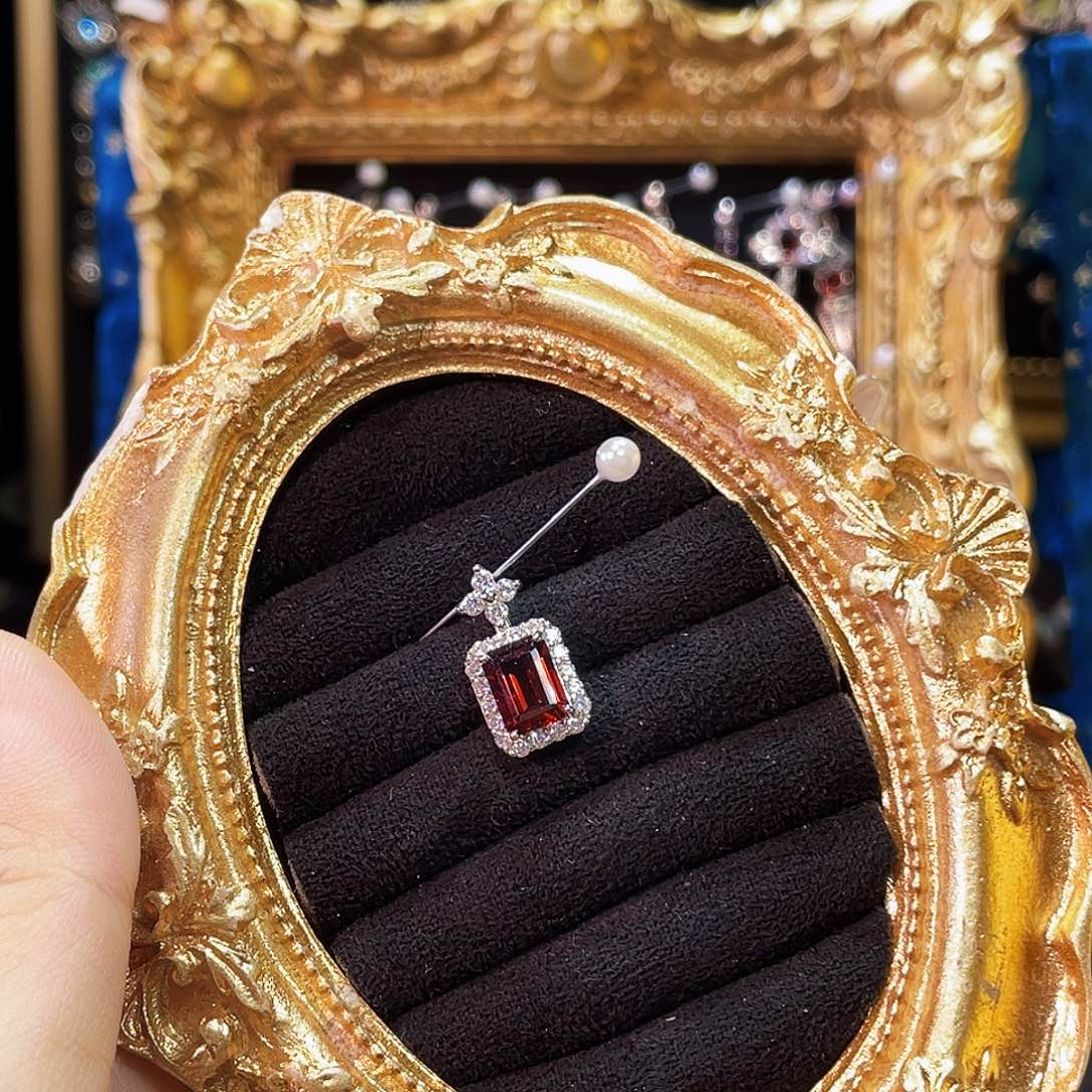 925银方切石榴四叶草吊坠（特清）