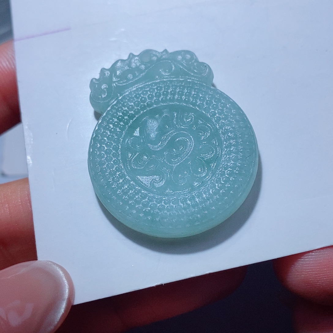定制翡翠未镶嵌翡翠