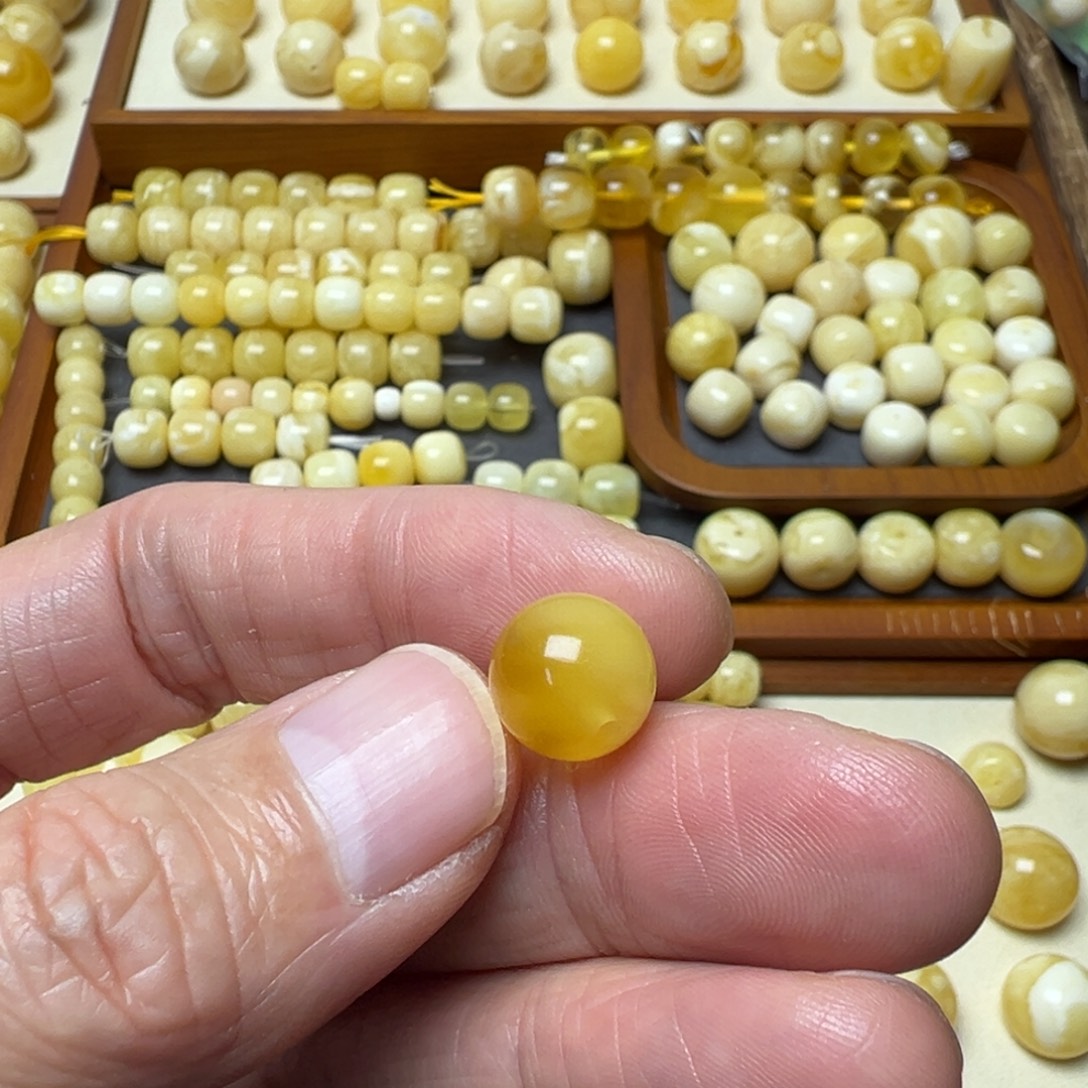 W****琥珀未镶嵌裸石琥珀蜜蜡