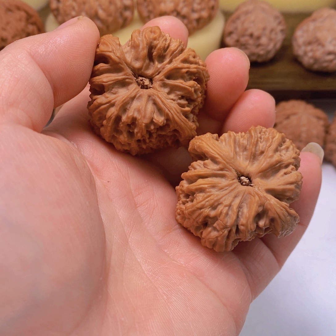 文玩核桃把件哈*-文玩核桃